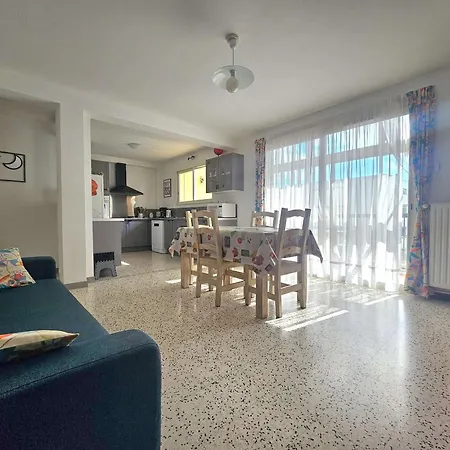 Superbe T3 Avec Loggias Fermees, Garage, Et Wifi A Balaruc-les-bains, Classe 3 Etoiles - Fr-1-553-216 * Balaruc-les-Bains