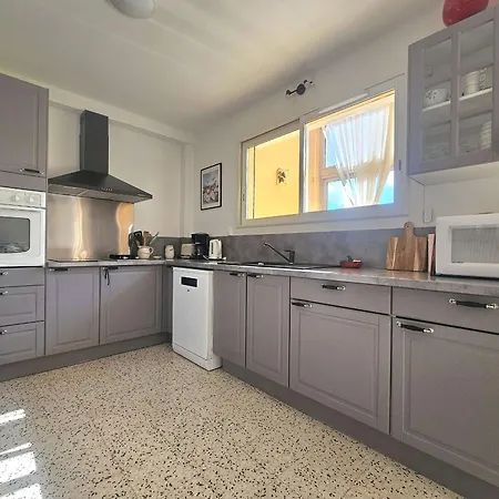 Superbe T3 Avec Loggias Fermees, Garage, Et Wifi A Balaruc-les-bains, Classe 3 Etoiles - Fr-1-553-216 Διαμέρισμα
